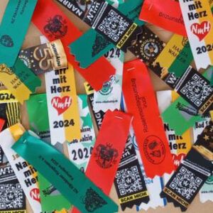 Bandabzeichen mit Nadel