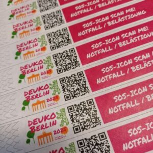Tyvek Einlassbänder mit QR-Code (kratzfester 4C-Druck)