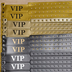 Einlassbänder aus Vinyl 3-lagig mit Druck VIP in schwarz, gold und silber