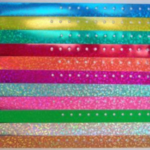 Glitzerarmbänder aus Kunststoff mit Hologramm