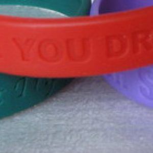 Silikonbänder geprägt (farblose Tiefenprägung) bieiebt als Werbegeschenke